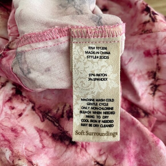 Soft Surroundings Abilene Top Women's Medium 3/4 Sleeve Pink Printed Rayon Blend - Picture 9 of 10